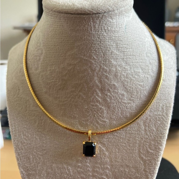 OLCI 18K Gold plated Necklace with Black Stone Pendant - Picture 2 of 3